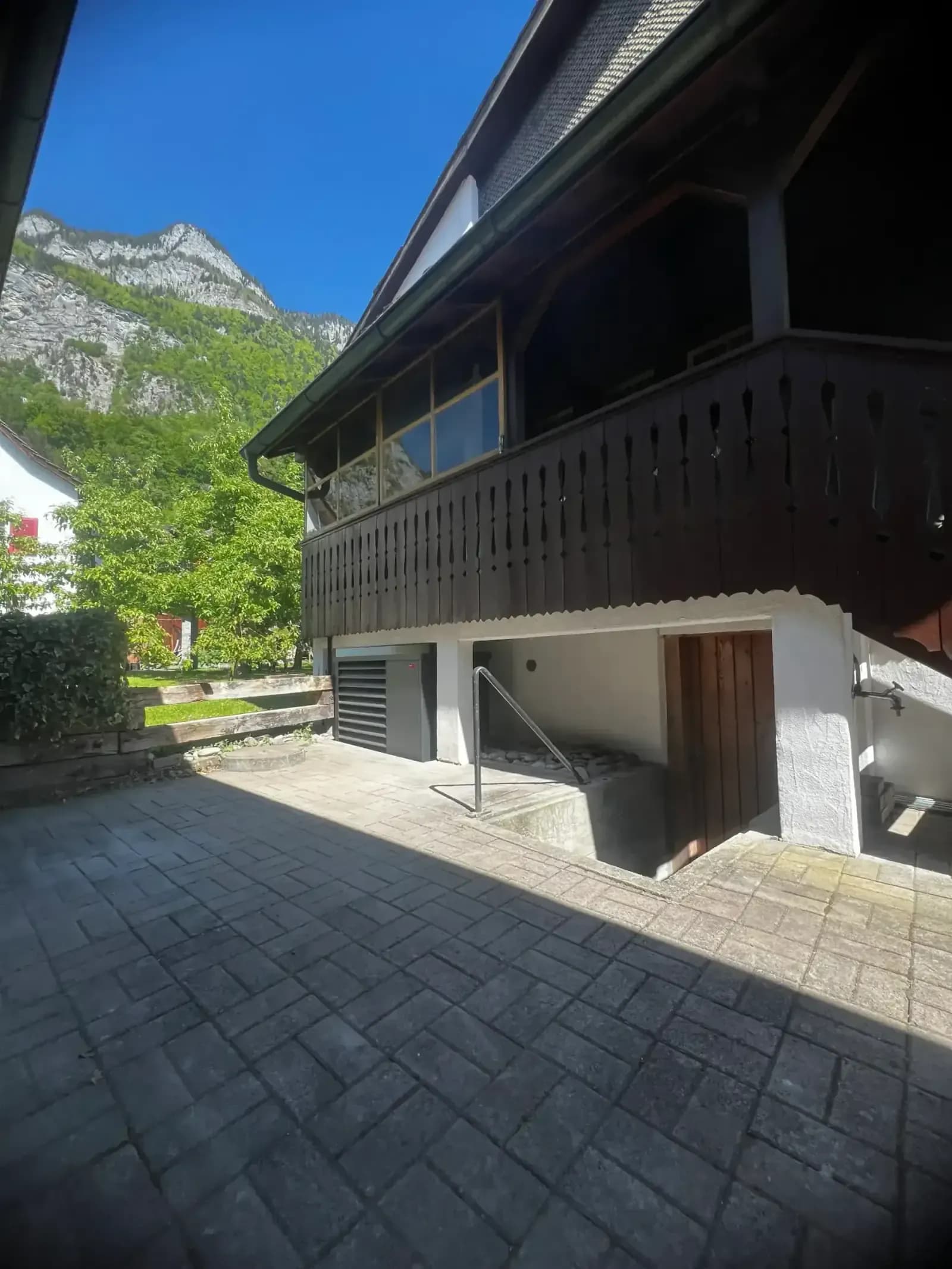 Heimatschutz-Altbau – Wärmepumpen-Sanierung – Cover